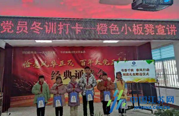 上厕所时,大便总是“前硬后软”,可能是“肠部病变”找上门了